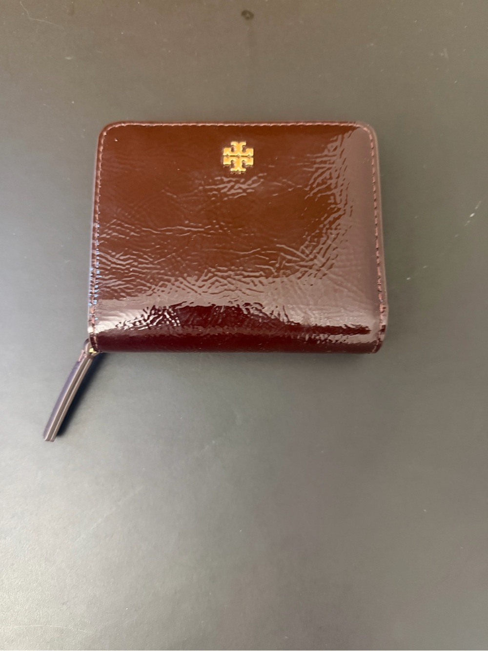 Tory Burch Patent Zip Card Holder in Deep Burgundy